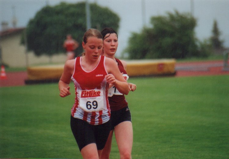 2006/10000/U15.jpg
