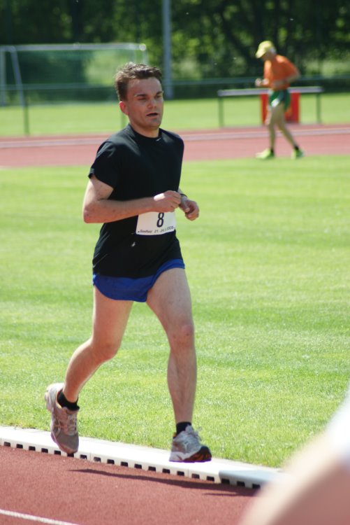 2009/215000mM/15W3182.jpg