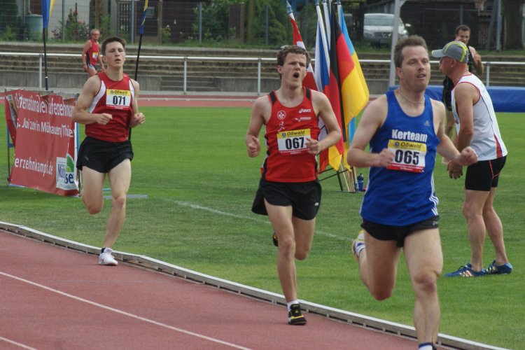 2011/800/011_W6589.jpg